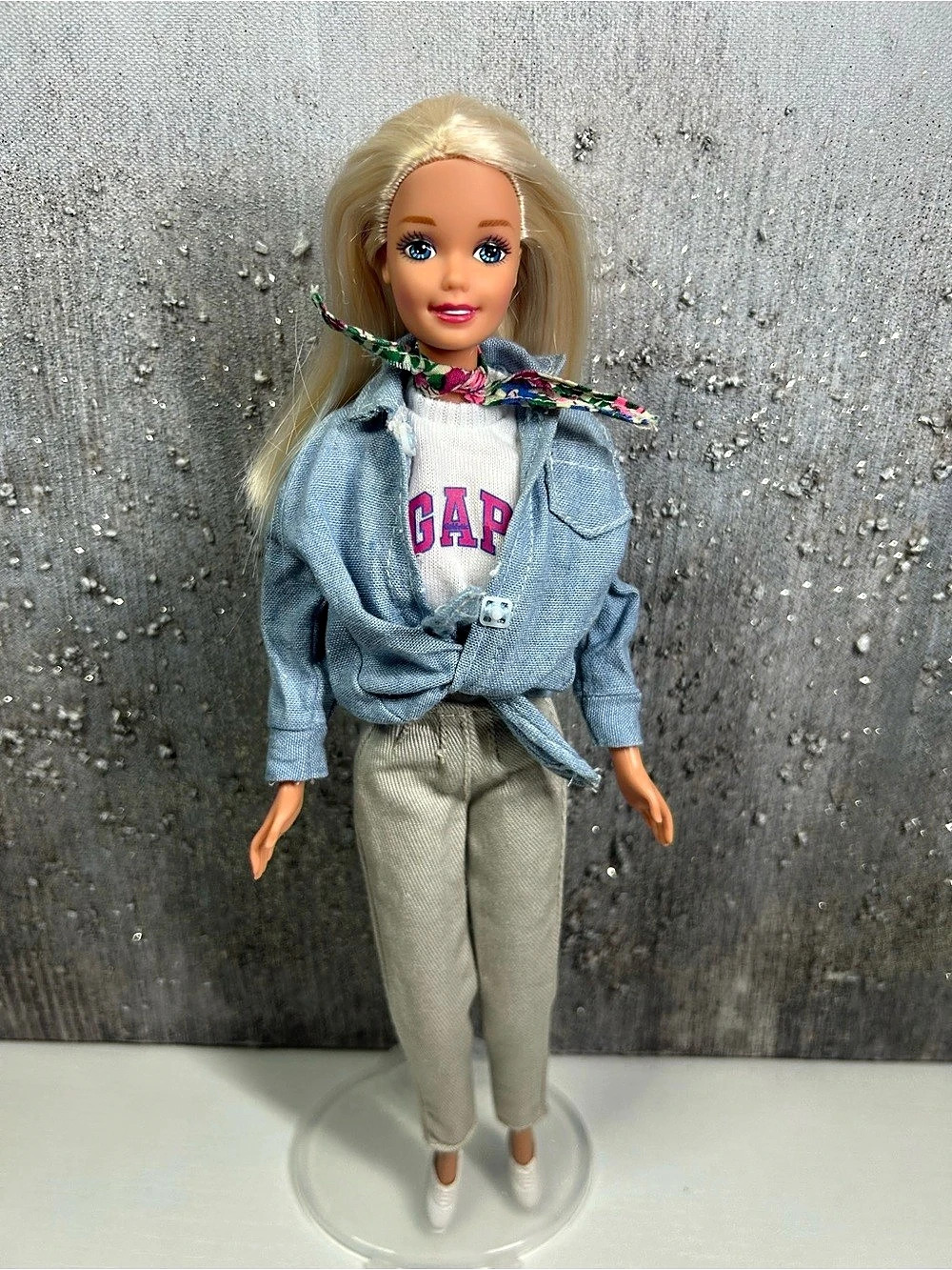 Gap Barbie 1996 - Picture 10 of 10